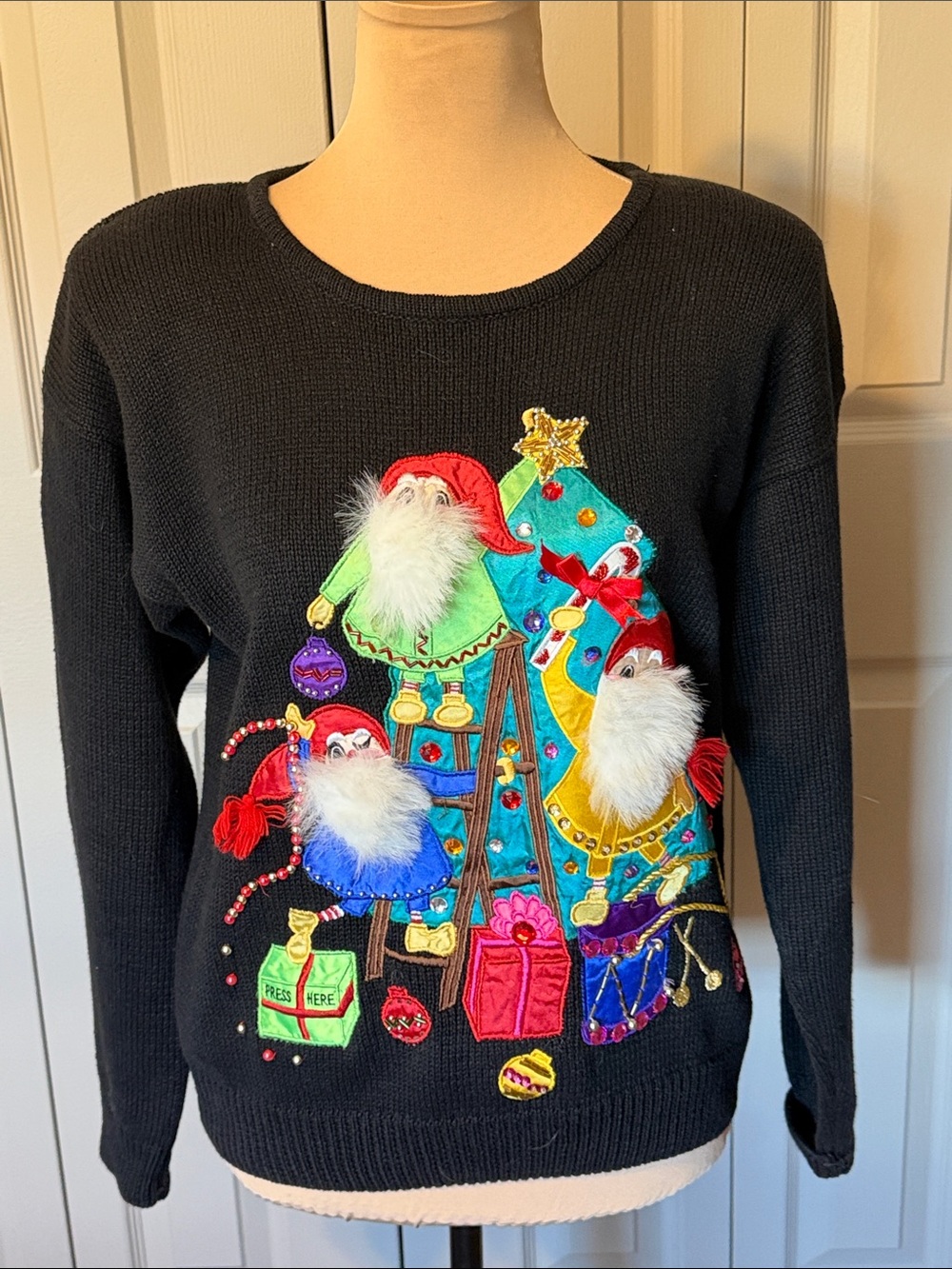 Vintage Women's Holiday Christmas 3D Embroidered Gnome Elves Sweater Small